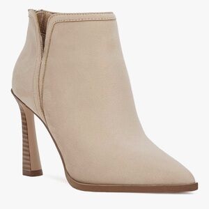 Light Sand Juliet Holy NWOT Sz 8 high heel pointed suede booties